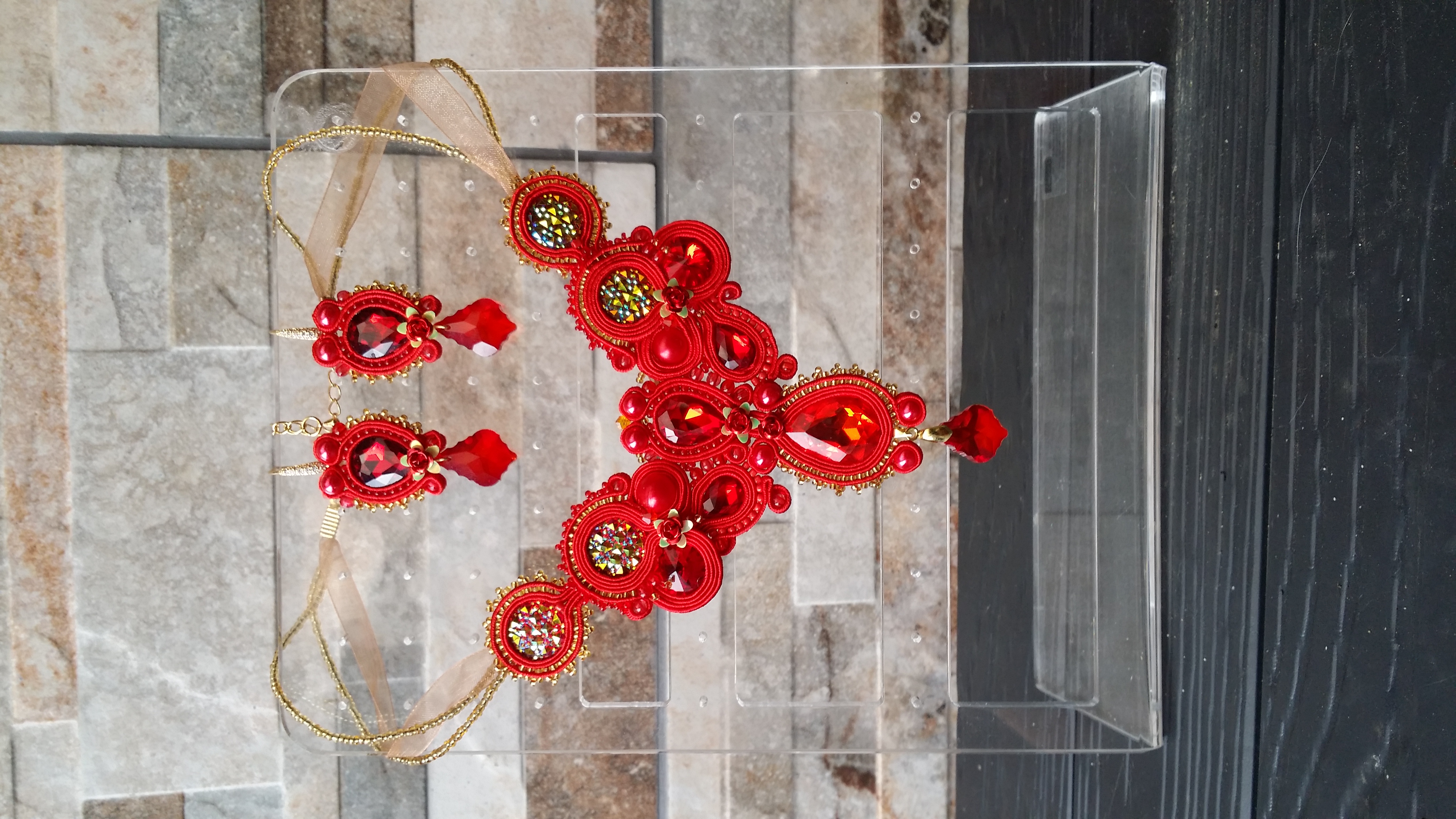 Červený soutache set